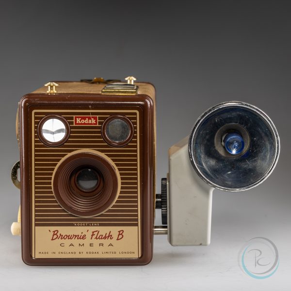 Kodak_Brownie_Flash_B_8