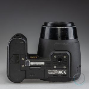 Konika-Minolta_Dimage_Z5_9