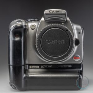 Canon_300D_Battery_Pack_3