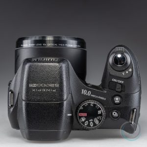 FujiFilm_FinePix_S2000HD_5
