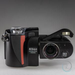 Nikon_Coolpix_4500_1
