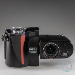 Nikon_Coolpix_4500_2