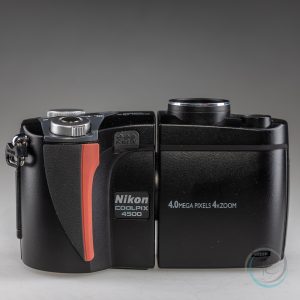 Nikon_Coolpix_4500_4