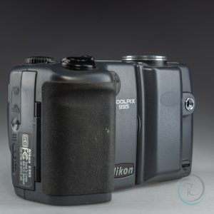 Nikon_Coolpix_995_1