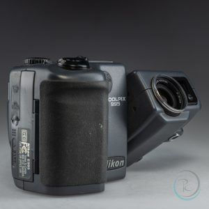 Nikon_Coolpix_995_2