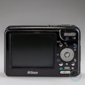 Nikon_Coolpix_S1_4