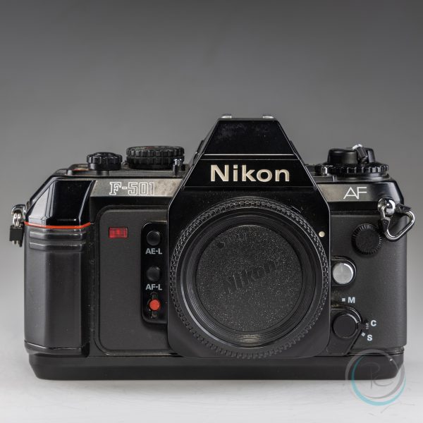 Nikon_F501_2