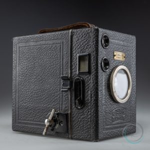 Zeiss_Ikon_Box-Tengor_Model_756_1