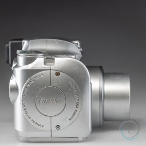 FujiFilm_FinePix_2800Zoom_9