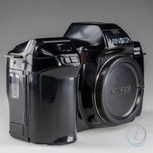 Minolta_Dynax_7000i_1