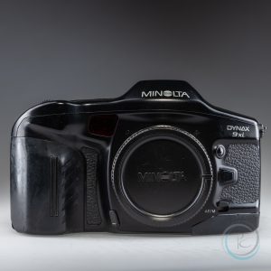 Minolta_Dynax_9xi_2