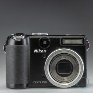 Nikon_Coolpix_P5000_2