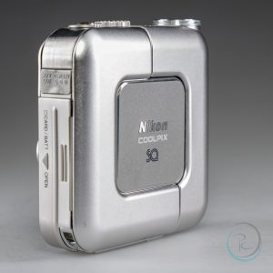 Nikon_Coolpix_SQ_1