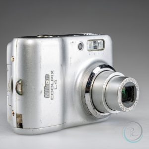 Nikon_Coolpix_L4_1