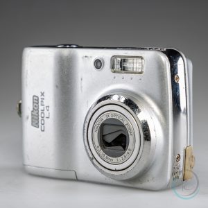 Nikon_Coolpix_L4_3