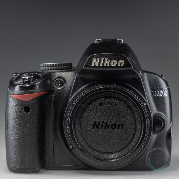 Nikon_D3000_2