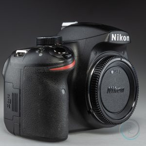 Nikon_D3200_1