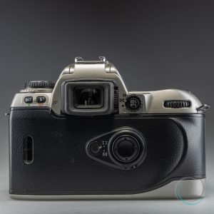 Nikon_F80_4