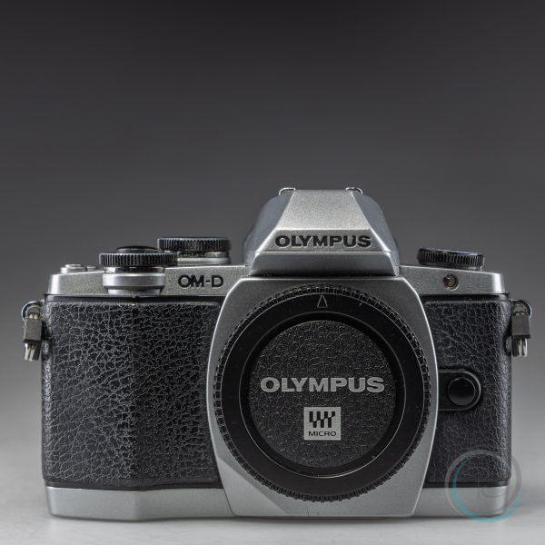 Olympus_OM-D_E-M10_2