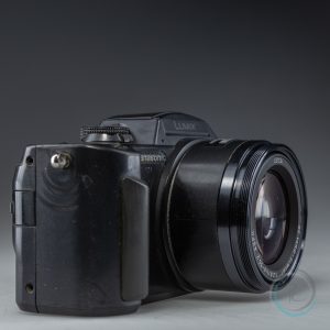 Panasonic_Lumix_FZ1_1