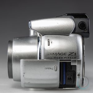 Minolta_Diamge_Z1_4