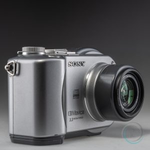Sony_Mavica_CD300_1