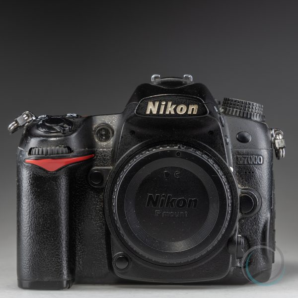 Nikon_D7000_2