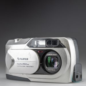 FujiFilm_FinePix_1400Zoom_4