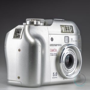 Olympus_Camedia_C-5000Zoom_1