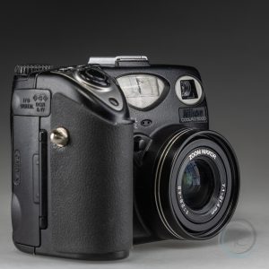 Nikon_Coolpix_5000_1