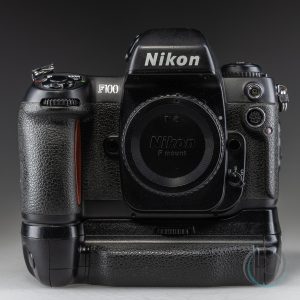 Nikon_F100_2