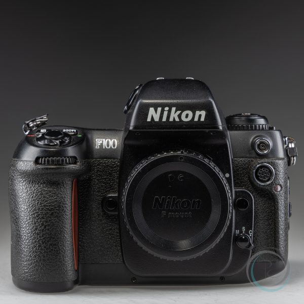 Nikon_F100_9