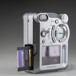 FujiFilm_FinePix_4800_Zoom_4