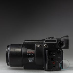 Olympus_Camedia_E100RS_7