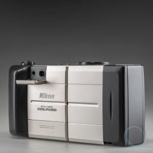 Nikon_Coolpix_900_16