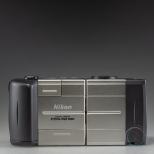 Nikon_Coolpix_900_3