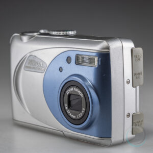 Nikon_Coolpix_2000_3