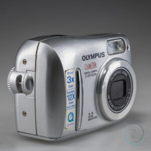 Olympus_Camedia_C-370_Zoom_1
