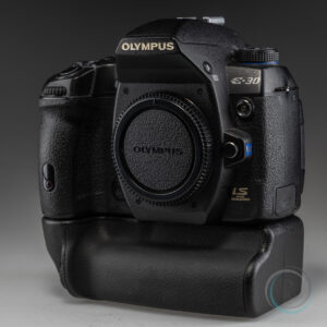 Olympus_E-30_3