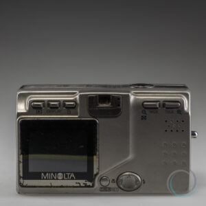 Minolta_DiMAGE_G500_4