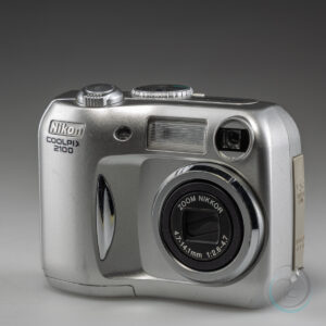 Nikon_Coolpix_2100_3