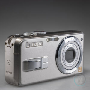 Panasonic_Lumix_DMC-LS3_1