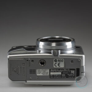 Sony_DSC_V1_8