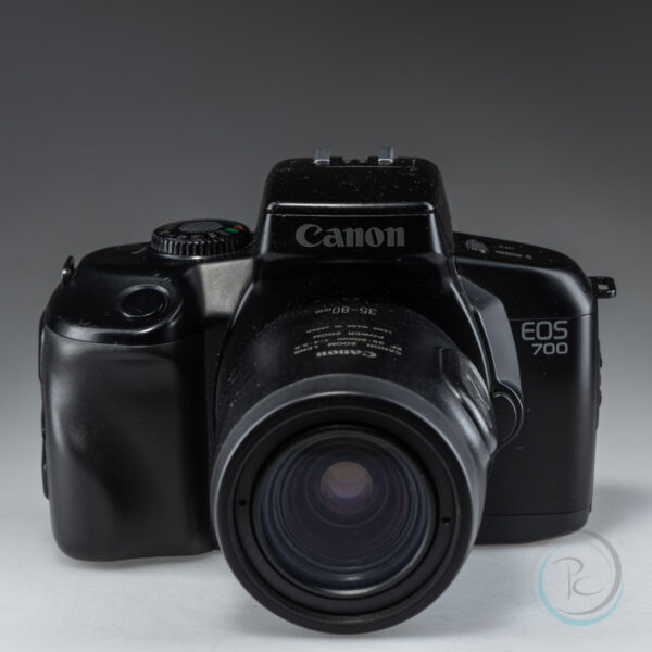 Canon_EOS_700_2