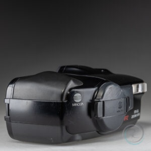 Minolta_Riva_Zoom_105i_1
