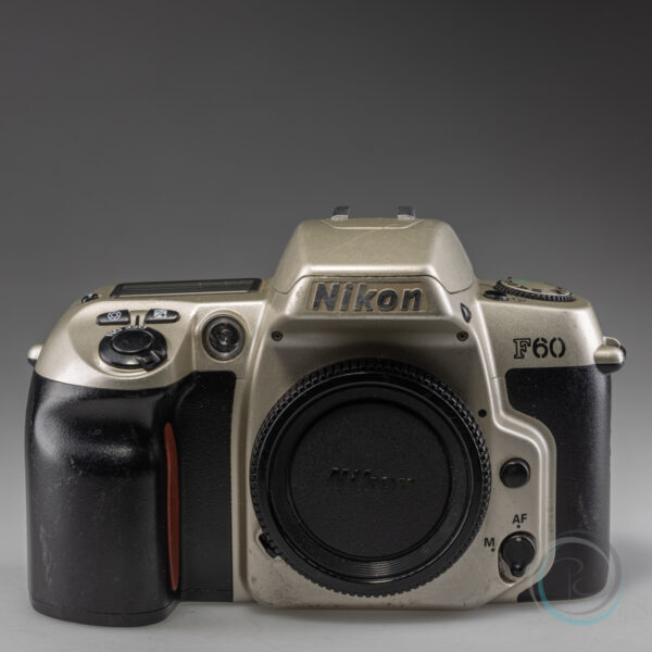 Nikon_F60_2
