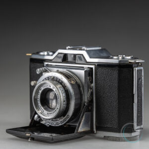 Zeiss_Ikon_Ikonta_35_3